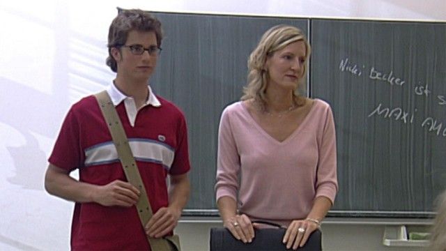 Good times, bad times - Season 2002 - Episode 2553