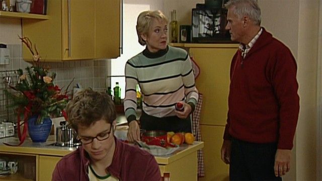 Good times, bad times - Season 2002 - Episode 2629