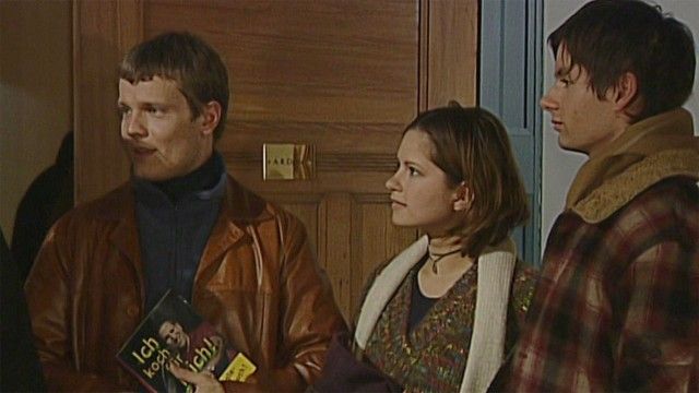Good times, bad times - Season 2002 - Episode 2630