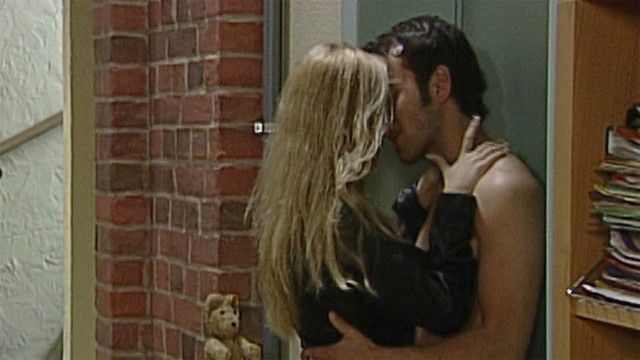 Good times, bad times - Season 2003 - Episode 2653