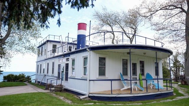 Great Lakes, Great Ugly