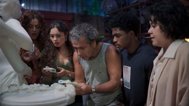 Three Graces - Season 1 - Episode 52