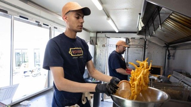 Truckin' Awesome: Wilmington Revenge