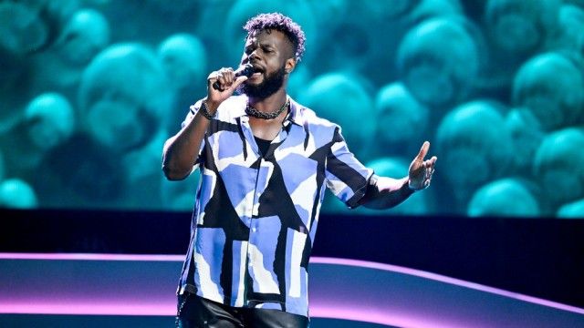 The Blind Auditions (2)