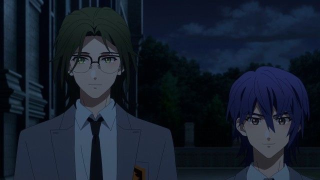 Crescent Moon - The Wolves Who Climbed Over the Wall -