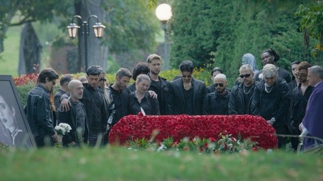 Charly, Erick y toda la familia despiden a Yeimy en su funeral