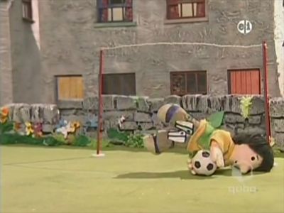 Postman Pat Goes Football Crazy