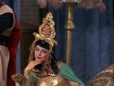 Lucy Plays Cleopatra