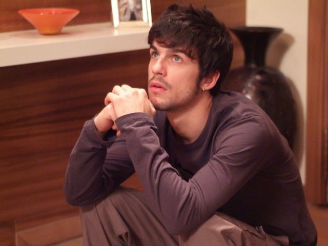 The Serrano - Season 6 - Episode 1