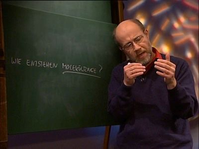 How are molecule rings created ?