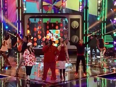 Live Quarter-Final Performances (3)