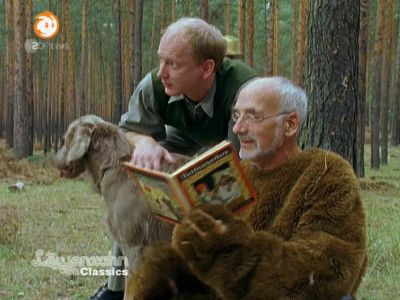 S18E09 - Peter steht im Wald