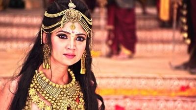 Amba orders Bhishma to marry her