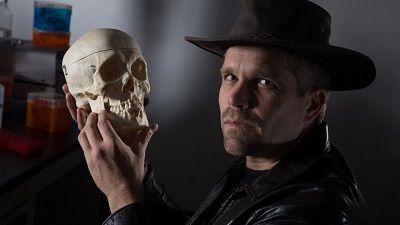 Secrets in the Bones - The Hunt for the Black Death Killer