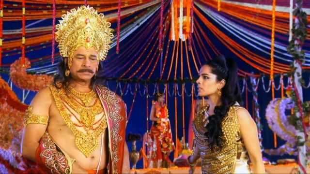 Krishna reveals Arjun's identity