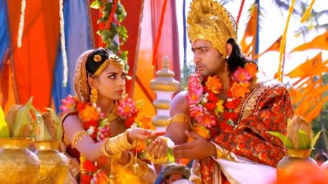 Draupadi weds the Pandavas