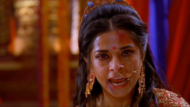 Draupadi's honour is attacked