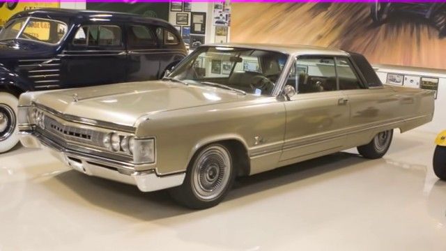 1967 Chrysler Imperial Crown Coupe