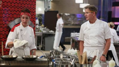 16 Chefs Compete