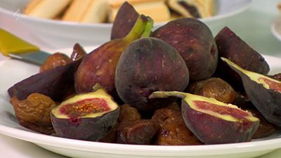 Figs, Ostrich Meat, Sugar