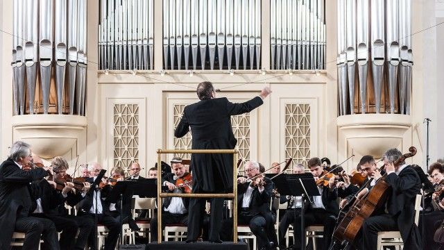 Leningrad and the Orchestra That Defied Hitler