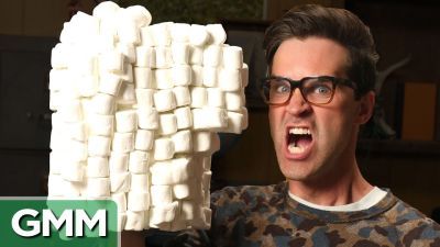 900 Marshmallow Fist Fight