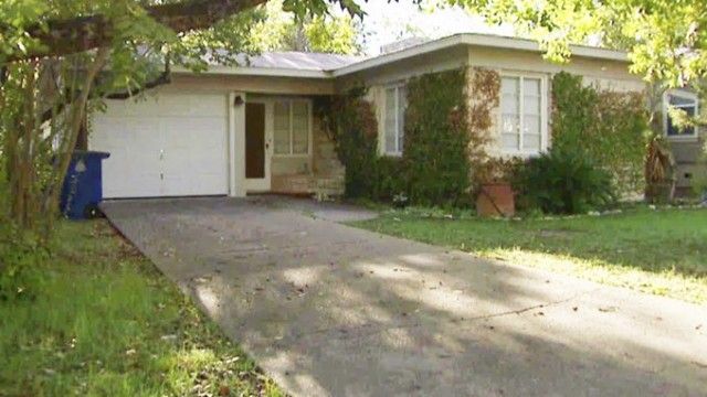 Dumping the Duplex [Morgan & Kristin]