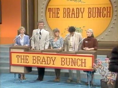 TV's All-Time Favorites Week 1: The Brady Bunch vs. Your Hit Parade