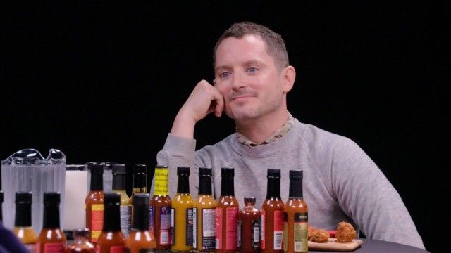 Elijah Wood Tastes the Lava of Mount Doom While Eating Spicy Wings