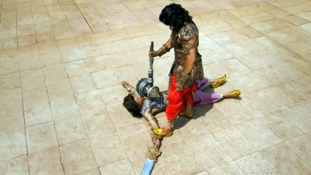 Duryodhana defeats Nakul, Sahadeva