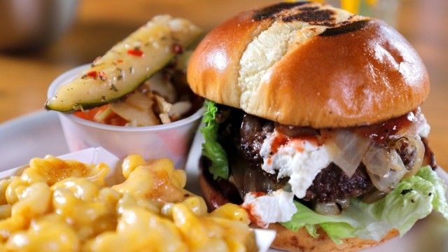 Triple D Nation: Out of Bounds Burgers
