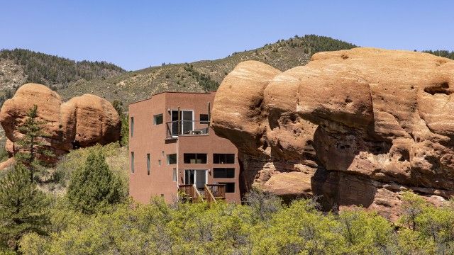 Homes on the Rocks