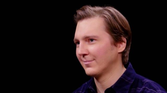 Paul Dano Needs a Burp Cloth While Eating Spicy Wings