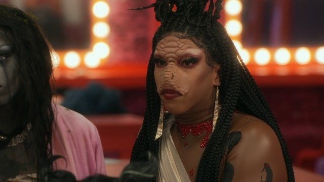 Supersized Snatch Game