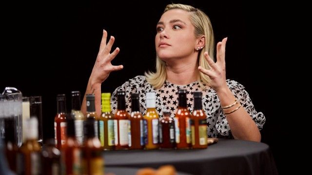 Florence Pugh Sweats From Her Eyebrows While Eating Spicy Wings