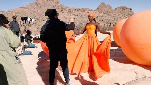Off To The Desert: The Models Can Look Forward To An Extravagant Photo Shoot