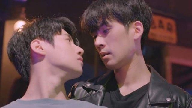 Dinosaur Love - Season 1 - Episode 6