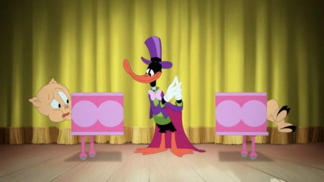 Daffy Magician: Cut in Half